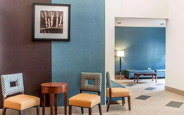 Comfort Inn And Suites Hamburg