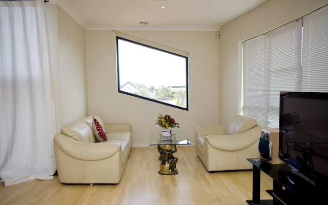 Villa De Marseilles - Melbourne