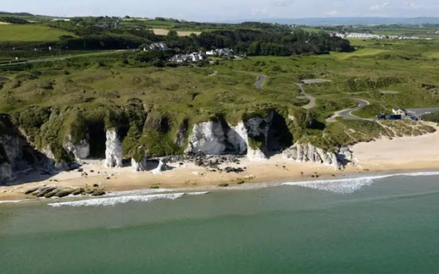 Dunluce Green - Portrush by the Sea