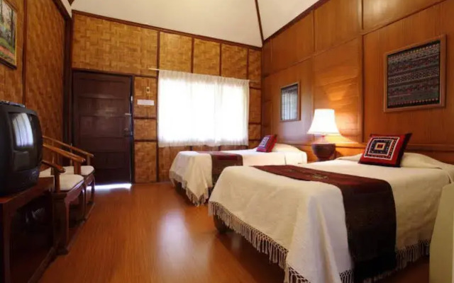 Golden Pai and Suite Resort