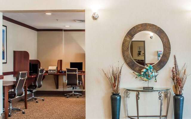 Quality Inn Near Walden Galleria Mall