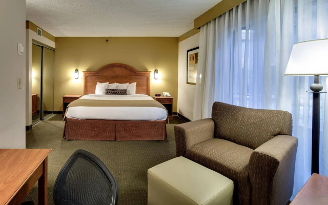 Best Western Plus Como Park Hotel