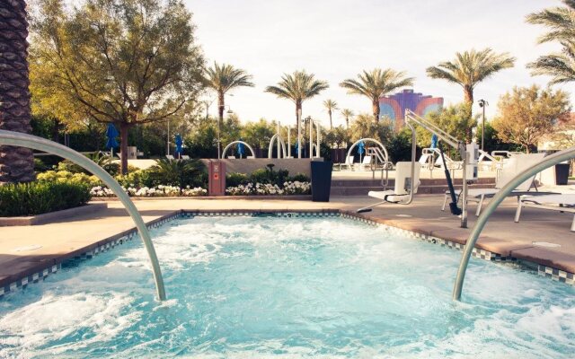 Club Wyndham Desert Blue