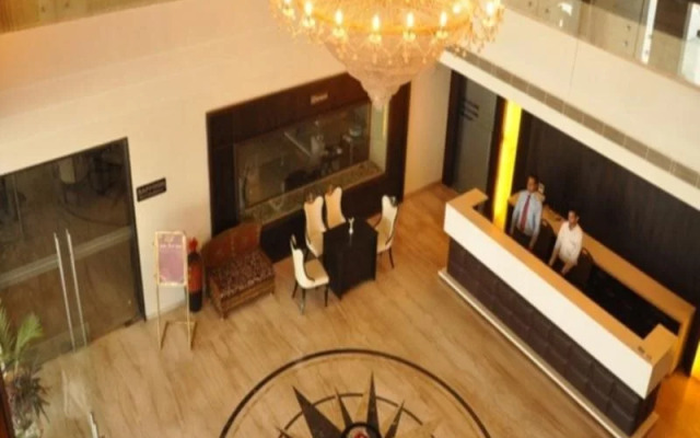 UNA Smart Radiant Plaza