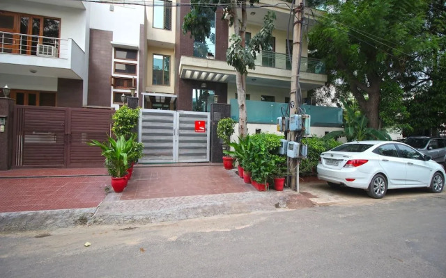 OYO 6018 Ethnic Facilities