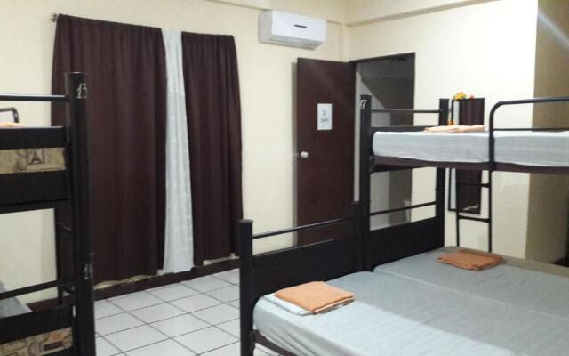 Hostel Alme
