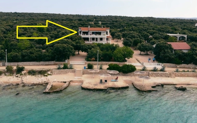 Apartment UGA - perfect location: A5 - Božica  Mandre, Island Pag