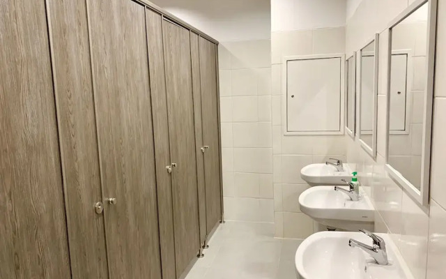 Stay Inn Hostel Jakarta - Adults only