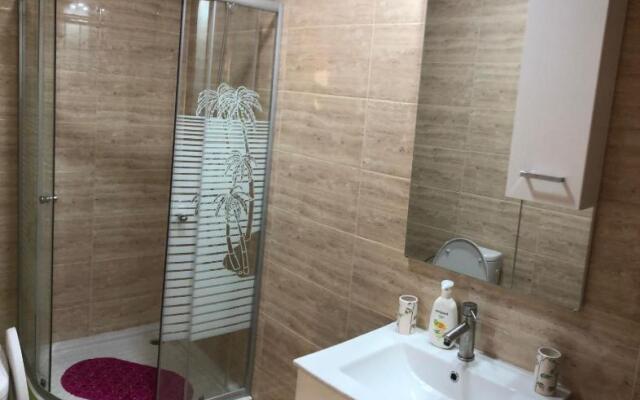 Lovely Apartment in Craiova