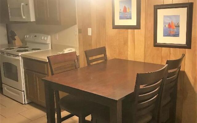 Courtyard #210 Condo