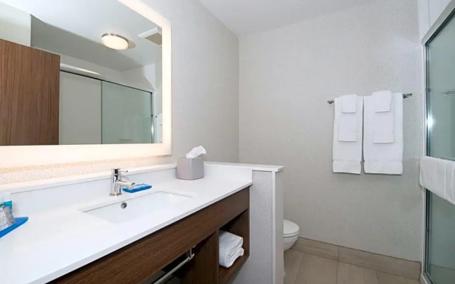Holiday Inn Express & Suites Lehi - Thanksgiving Point