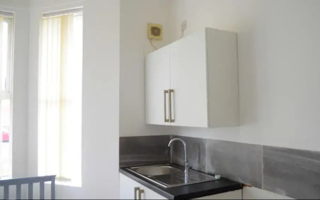 Cosy & Modern 1 Bed Studio
