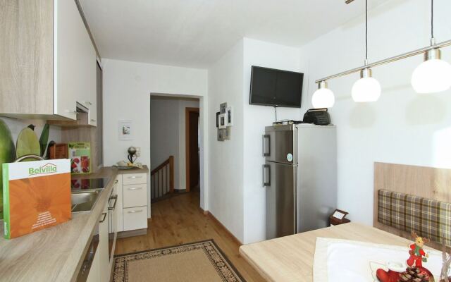 Beautiful Apartment in Maurach With Garden