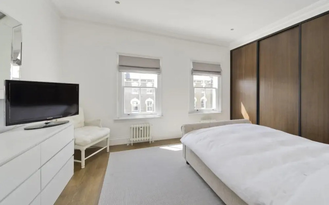 4-bed Flat With Amazing Balcony Views