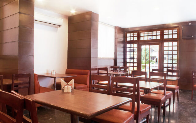Hotel Lucky Goregaon