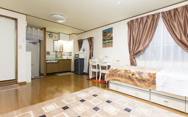 Centrally Located Deluxe Furnished.3