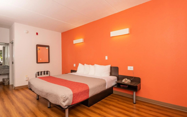Motel 6 Kingsport, TN