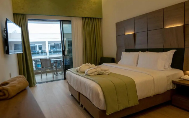 Mirror Hotel