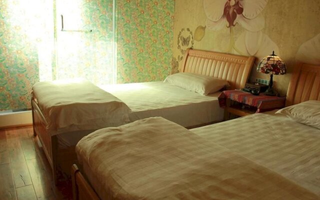 Henryi Oliv Inn