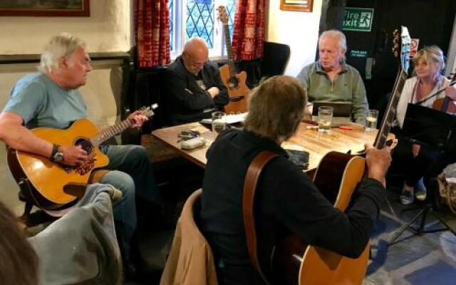 Jolly Sailor Inn