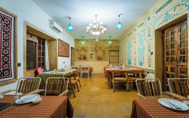 Jaisalmer Hostel Crowd