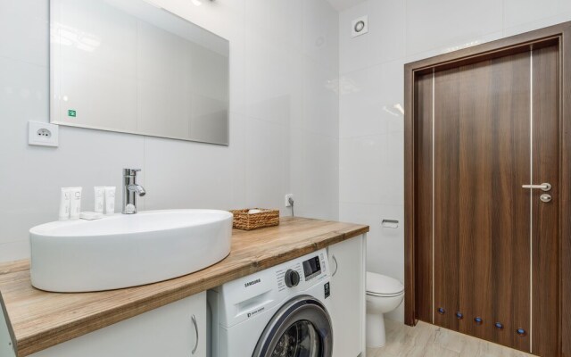 Magic and Sea by Renters