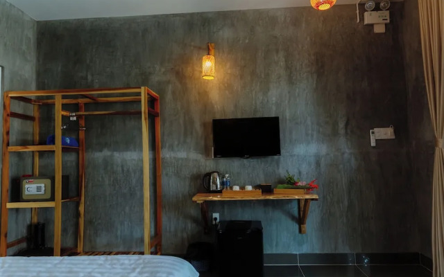 Charm Hon Rom Villas Resort