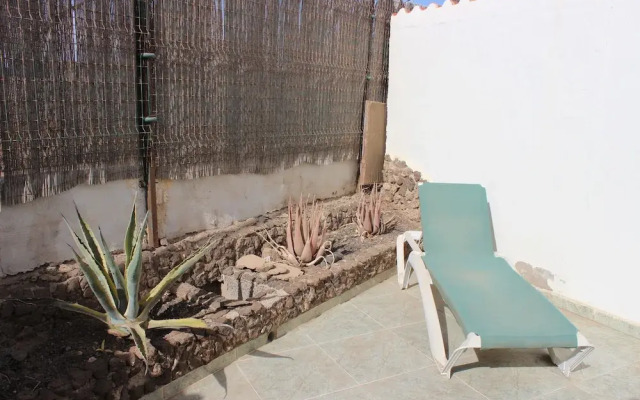 Rustic 1-bed Bungalow in Parque Holandés