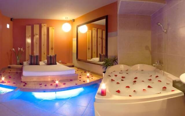 Orei' Suites & Spa