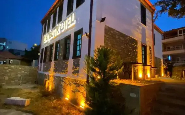 İli̇a Buti̇k Otel