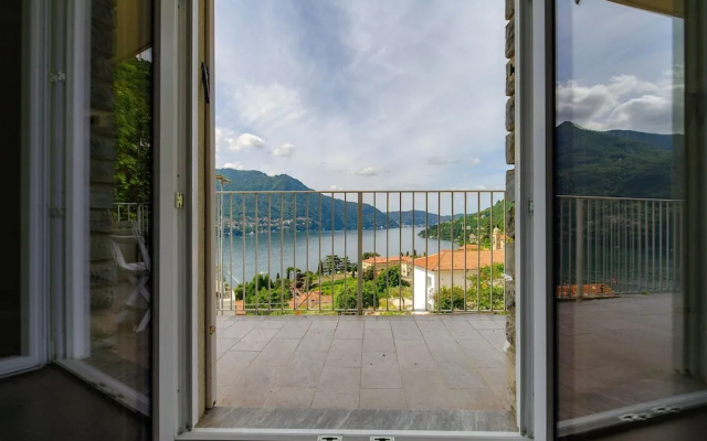 Como Lake Amazing Views