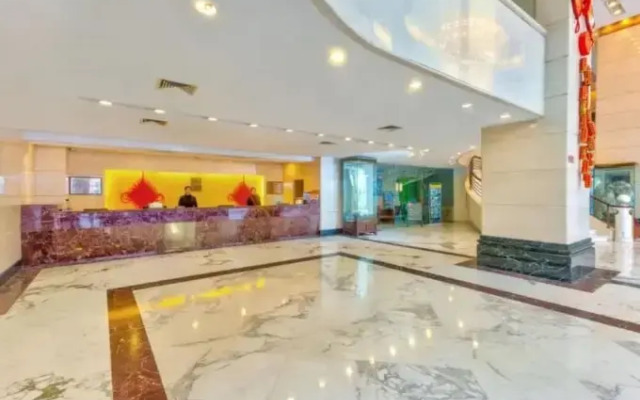Bolt Hotel
