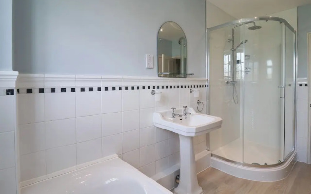Charmouth Lodge