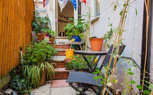 Two Bedroom Apartment Near Shepherds Bush