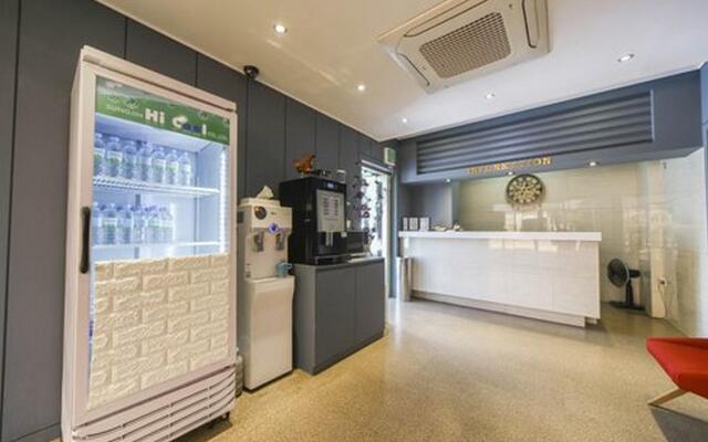 Hotel Cest Tien