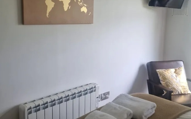 Modern Peaceful Open Plan 1-bed Apartment Rutland