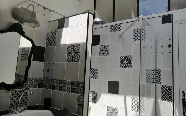 "Le Rooftop de la Fontaine" Dans Cadre Verdoyant