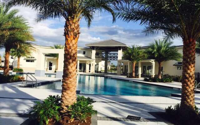 Sonoma - 6 Bedroom Pool Home- 1860SN