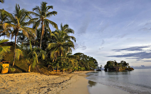 Popa Paradise Beach Resort