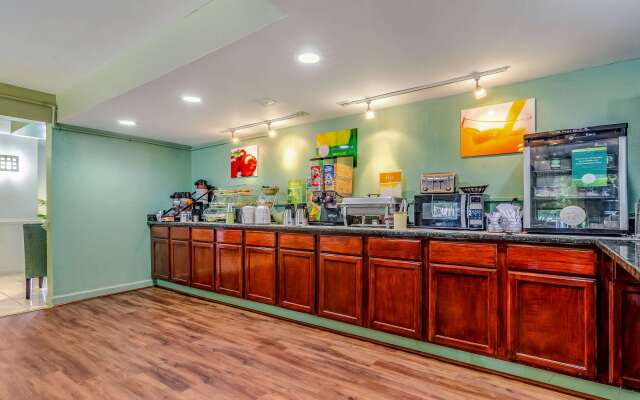 Quality Inn & Suites Creedmor - Butner
