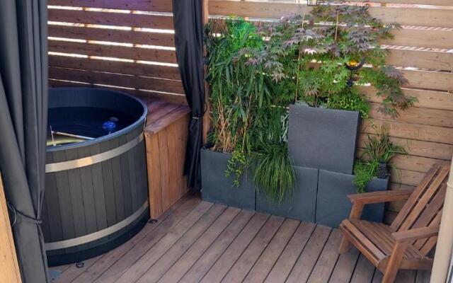 Appart Hotel GLAM88 Suites Avec SPA et Sauna Privatif