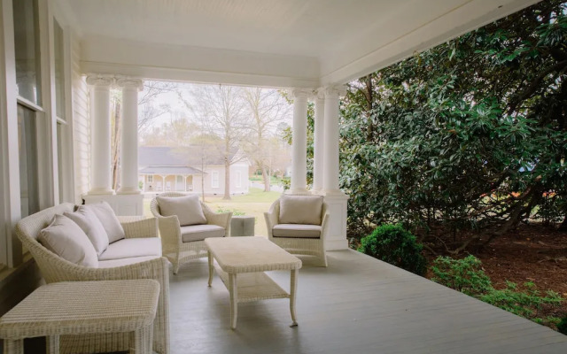 The Stratton House Bed & Breakfast