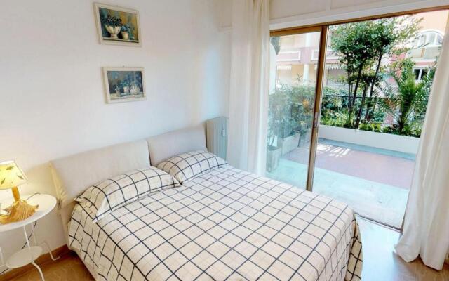 Appartement Menton, 2 pièces, 4 personnes - FR-1-196-210