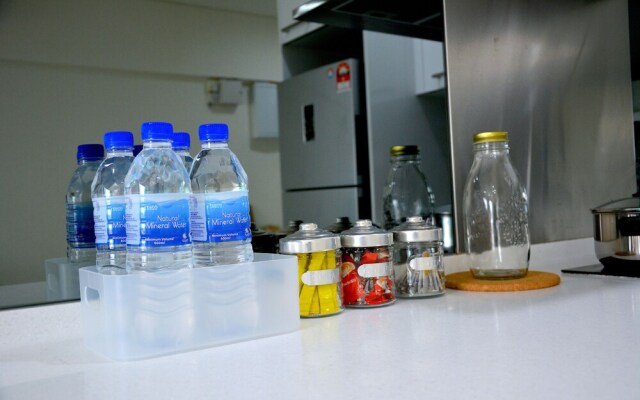 Mystayover at The Summer Suites