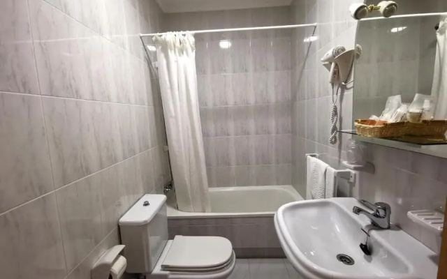 Hotel Liñares