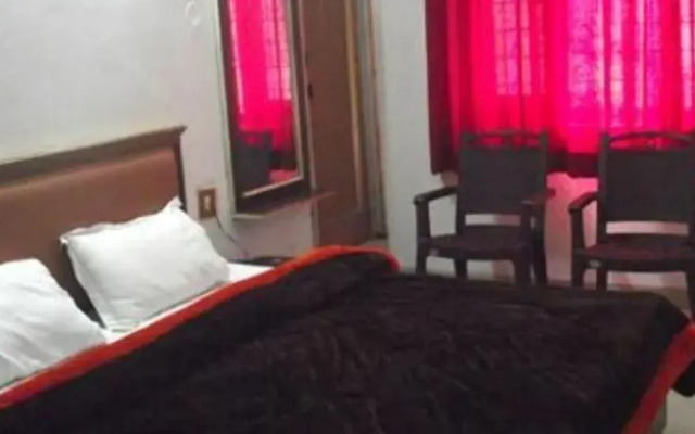 OYO 73821 Hotel Richi Rich