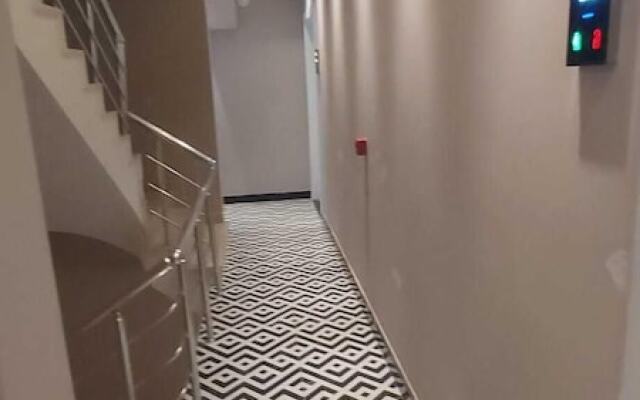 In Suit Luxury Hotel
