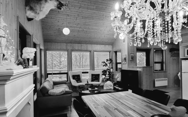 Dixon Cabin nr. 7 / Dixon sumarhús nr. 7 @Kirkjubraut