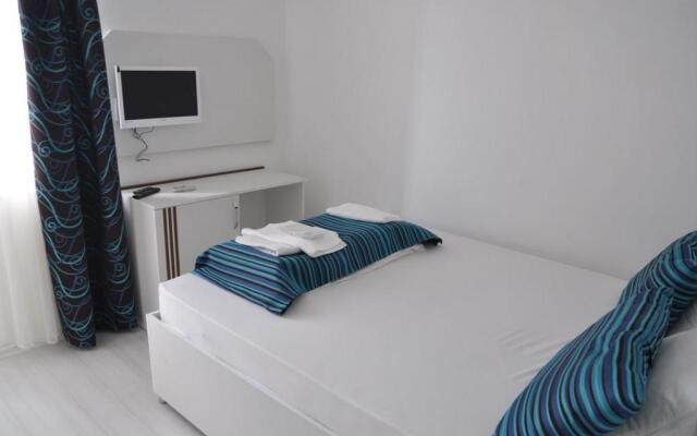 Teos Hotel