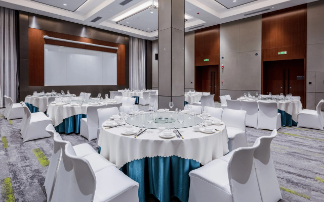 Hampton by Hilton Wuhan railway Station